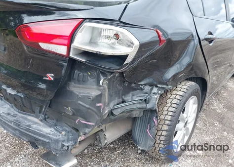 2017 Kia Forte S из США, поврежденный, VIN 3KPFL4A7XHE140547